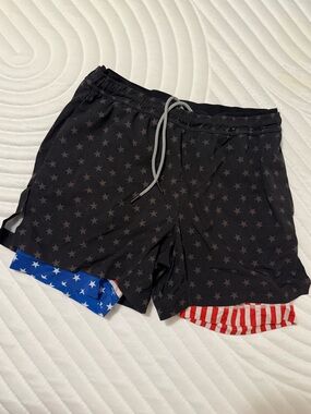 Chubbies Black Star Print Men’s Danger Zone American Athletic Training Shorts